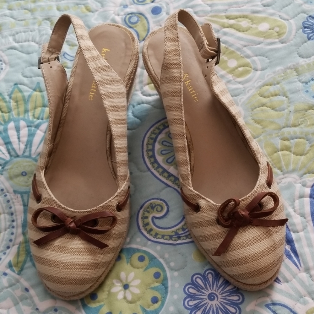Kelly & Kelly platform heels sz 7M